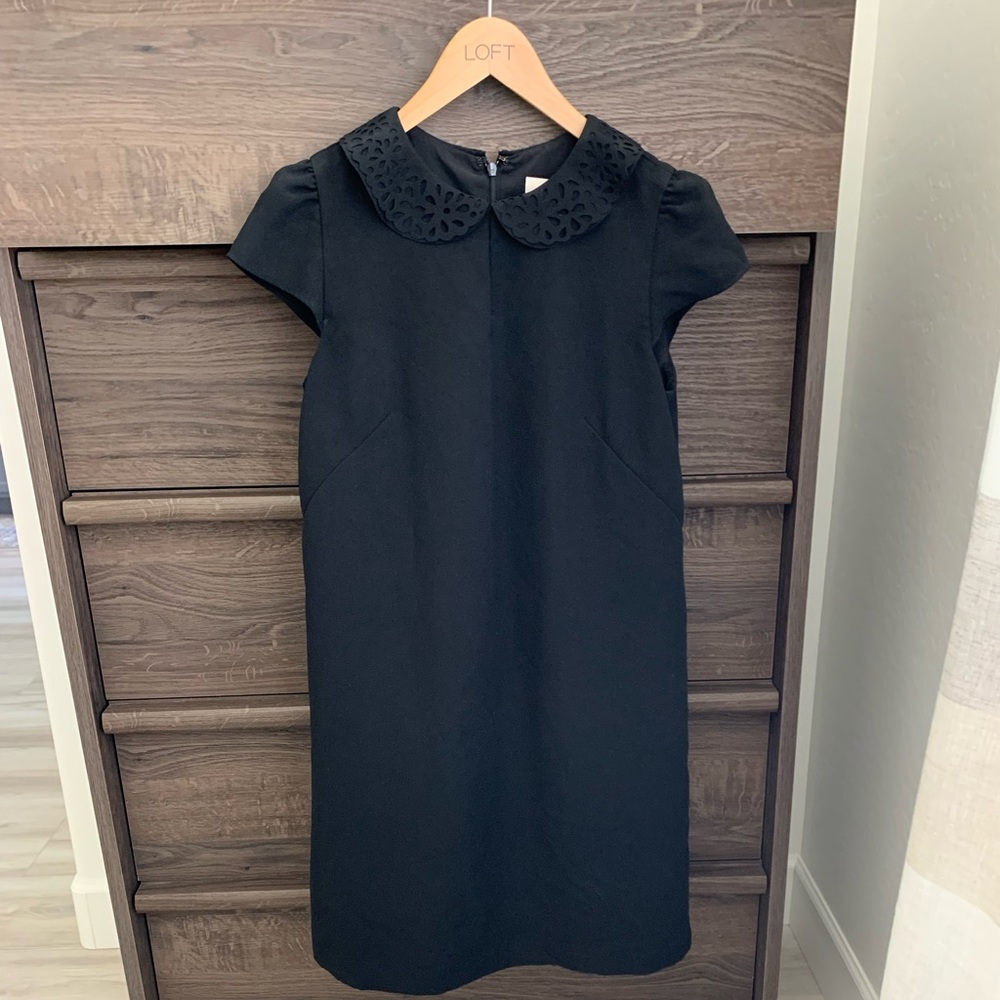 LOFT black sheath dress with keyhole detail, sz. 0